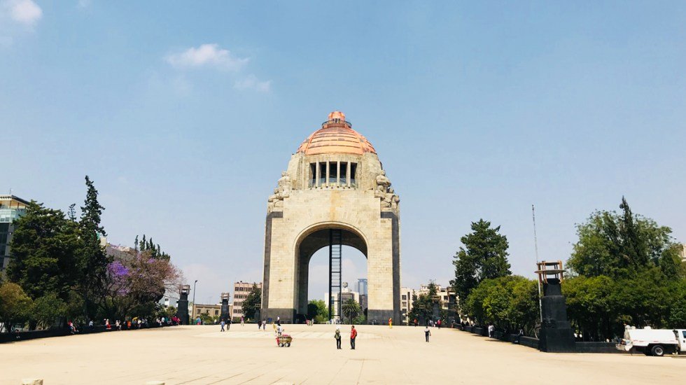 ¡Una historia detrás de el monumento a la revolución!